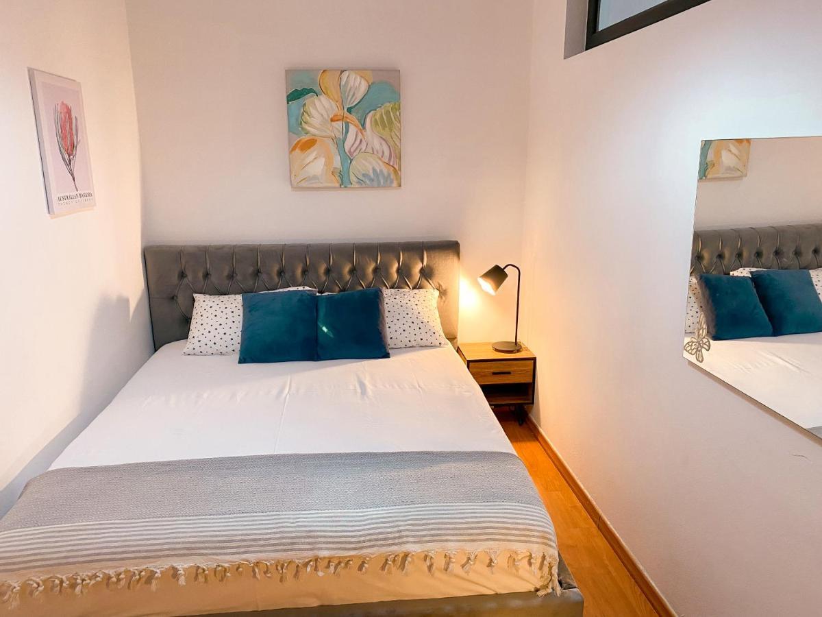 Tirana Views Apartment - Comfy & Spacious Exterior photo